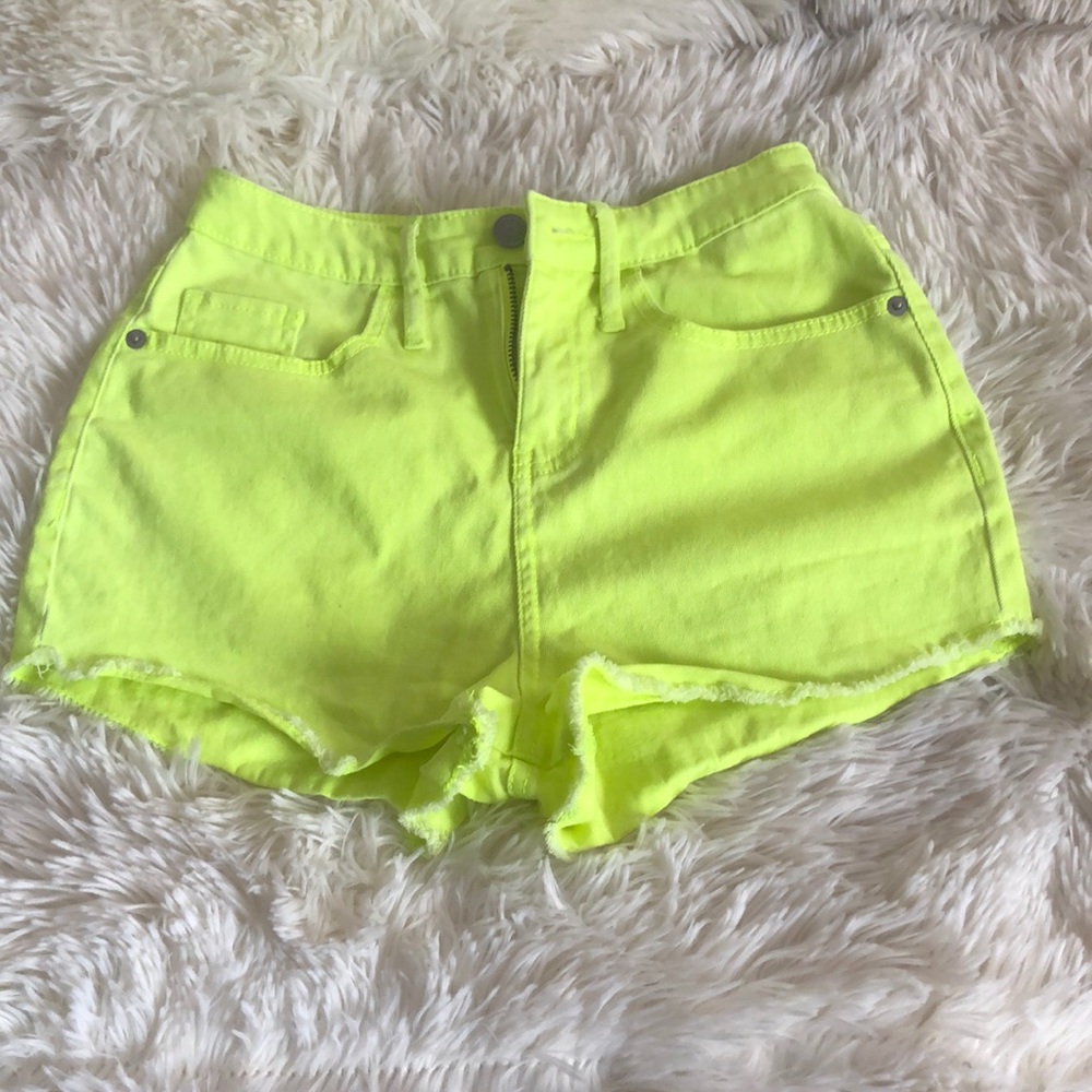 Short pant